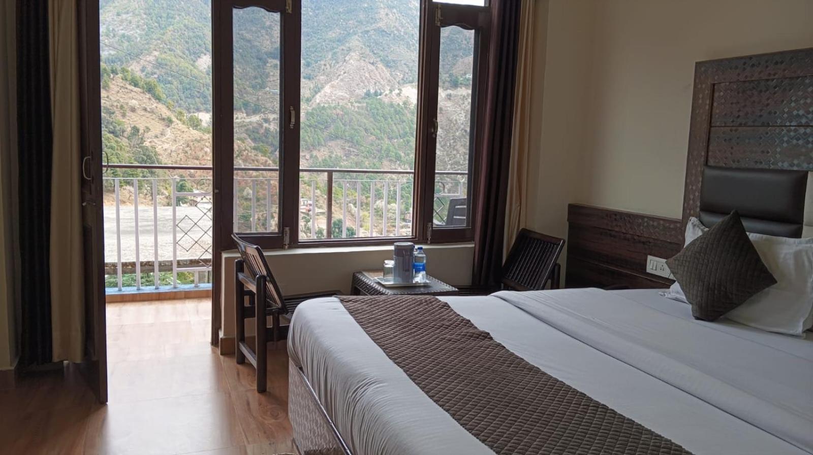 Hotel Hillora Mcleodganj МакЛеод Ганж Екстериор снимка