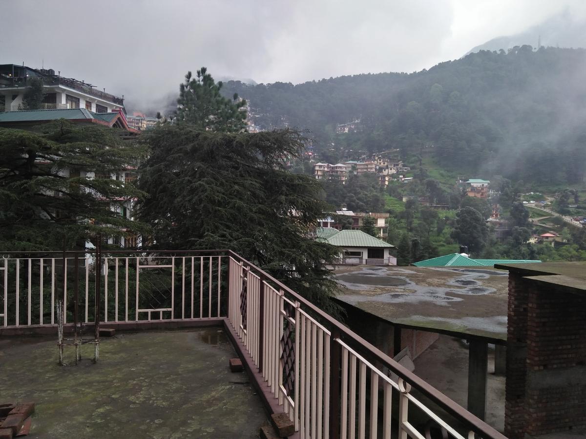 Hotel Hillora Mcleodganj МакЛеод Ганж Екстериор снимка
