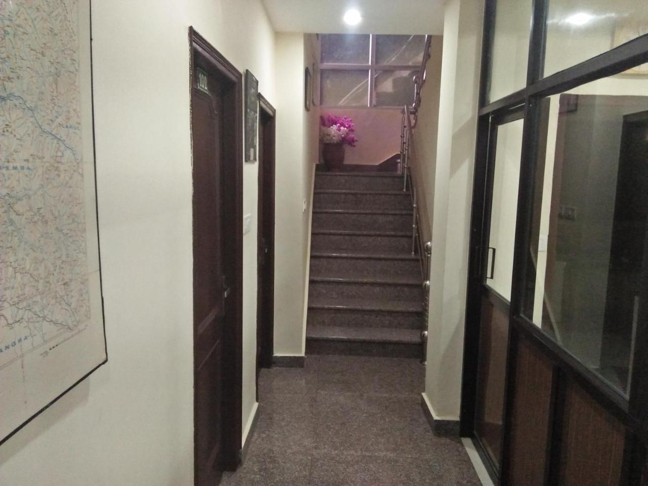 Hotel Hillora Mcleodganj МакЛеод Ганж Екстериор снимка